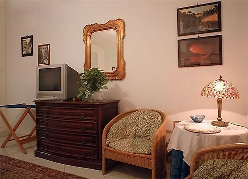 Casa 12 * نابولي