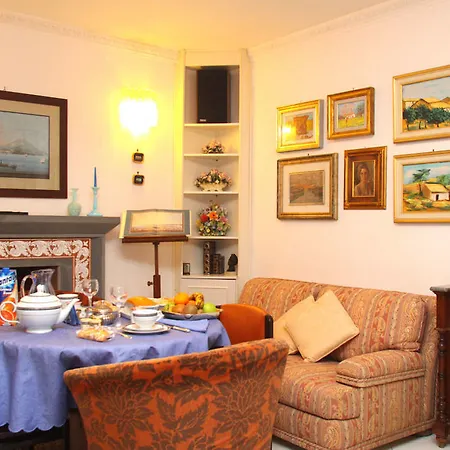 Casa 12 Bed & Breakfast